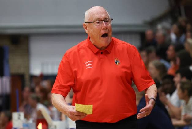 Belgium s head coach Mike Thibault gestures during a friendly basket game between Belgium s national team, Nationalteam Belgian Cats and Germany, on Friday 05 June 2026 in Vilvoorde. VIRGINIExLEFOUR  x176175193x