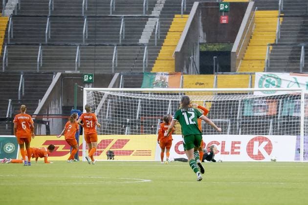 CORK, 05-06-2026 , Pairc Ui Chaoimh , season 2025 2026 , UEFA worldcup qualification football , match between Ireland and The Netherlands (women) , picture shows Republic of Ireland player Kyra Carusa scores the 1-0 and celebrates Ireland - Netherlands (women)  x204174199x Copyright: