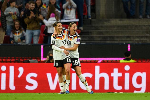 260605 Carlotta Wamser and Klara Bühl of Germany celebrate after 2-0 during the FIFA Women s World Cup Qualifier football match between Germany and Norway on June 5, 2026 in Köln. Photo: Marius Simensen BILDBYRAN COP 238 MM0069 bbeng fotball soccer football fotboll FIFA World Cup, WM, Weltmeisterschaft, Fussball qualifiers vm-kvalifisering kvinner vm kvalik landskamp dam norge norway germany tyskland jubel Copyright: MARIUSxSIMENSEN BB260605BB870
