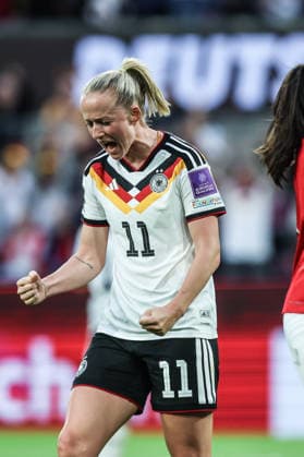 Fussball, WM-Qualifikation Europa (Frauen) Saison 2026 Liga A Gruppe 4 - 5.Spieltag Deutschland - Norwegen 05.06.2026, RheinEnergieSTADION Torjubel Deutschland nach dem Tor zum 2-0, Lea Schüller ( Deutschland ) freut sich Köln RheinEnergieSTADION Nordrhein-Westfalen Deutschland