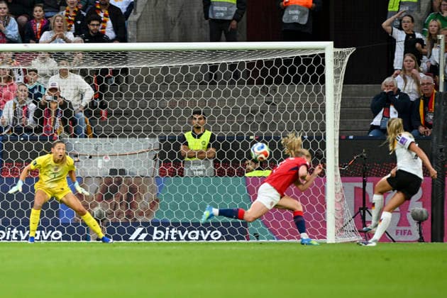 Marie Müller (Germany 7) erzielt das Tor zum 1:0 05.06.2025 ¢ Fussball ¢ Frauen WM-Qualifikation 2027, Deutschland vs Norwegen, Rheinenergiestadion, Köln Koeln,