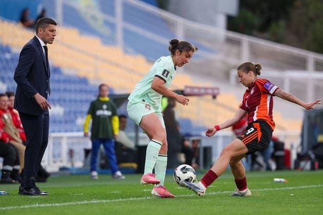 headcoach Francisco Neto (Portugal), Pauleta (Portugal), Anastasija Poluhovica (Latvia)min aktion, in action during the FIFA Women s World Cup Brazil 2027 Qualifiers League B, Group B3 Matchday 5 match between Portugal and Latvia at Estadio Antonio Coimbra da Mota on June 5, 2026, in Estoril, Portugal. Copyright: JoaquimxFerreira