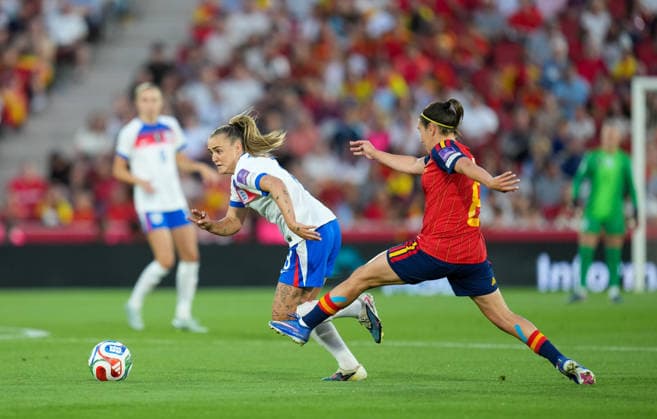 Georgia Stanway of England beats Mariona Caldentey of Spain Spain Women v England Women, FIFA 2027 Women s World Cup Qualifying, Football, Son Moix Stadium, Palma de Mallorca, Spain - 05 Jun 2026Palma de Mallorca Son Moix Stadium Spain EDITORIAL USE ONLY No use with unauthorised audio, video, data, fixture lists, club league logos or live services. Online in-match use limited to 120 images, no video emulation. No use in betting, games or single club league player publications.  Copyright: xStuartxWallace Shutterstockx 16906927w