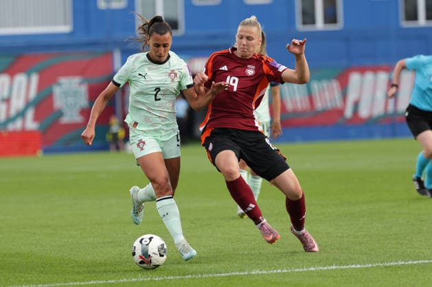 during the Women s International World Cup Qualifying Match between Portugal and Latvia at the Estadio Antonio Coimbra da Mota on June 5, 2026 in Estoril, Portugal. Catarina Amado (Portugal) ,Karlina Miksone (Latvia) in aktion, in action Copyright: HMBxMedia FernandoxSoares