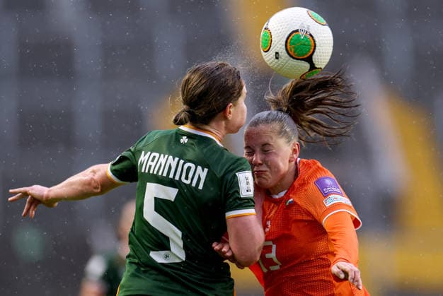 2027 FIFA Women s World Cup Qualifier, SuperValu Pairc Ui Chaoimh, Cork 5 6 2026 Republic of Ireland WNT vs The Netherlands Netherlands Janou Levels and Aoife Mannion compete for the ball Janou Levels and Aoife Mannion compete for the ball 5 6 2026  Copyright: x INPHO BenxBradyx BB3_1920a