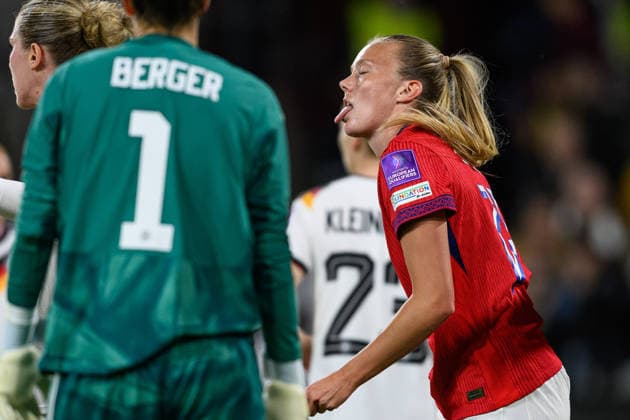 260605 Synne Jensen of Norway looks dejected during the FIFA Women s World Cup Qualifier football match between Germany and Norway on June 5, 2026 in Köln. Photo: Marius Simensen BILDBYRAN COP 238 MM0069 bbeng fotball soccer football fotboll FIFA World Cup, WM, Weltmeisterschaft, Fussball qualifiers vm-kvalifisering kvinner vm kvalik landskamp dam norge norway germany tyskland depp Copyright: MARIUSxSIMENSEN BB260605ZF011