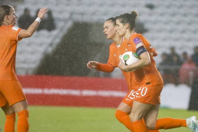 CORK, 05-06-2026 , Pairc Ui Chaoimh , season 2025 2026 , UEFA worldcup qualification football , match between Ireland and The Netherlands (women) , picture shows Netherlands player Victoria Pelova scores the 2-2 and celebrates Ireland - Netherlands (women)  x204176587x Copyright: