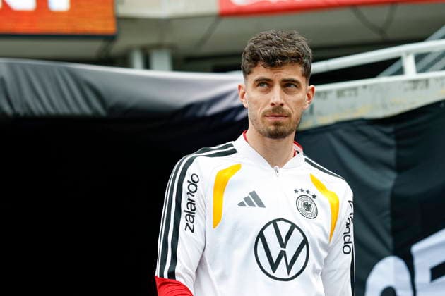 Germany prepares for a friendly match against USA Germany s Kai Havertz arrives for a training session at Soldier Field in Chicago, Illinois, USA, 05 June 2026. The United States and Germany will play their International Friendly, Länderspiel, Nationalmannschaft soccer match on 06 June. CHICAGO ILLINOIS USA  Copyright: xKAMILxKRZACZYNSKIx