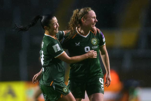 2027 FIFA Women s World Cup Qualifier, SuperValu Pairc Ui Chaoimh, Cork 5 6 2026 Republic of Ireland WNT vs The Netherlands Ireland s Marissa Sheva celebrates with Amber Barrett Marissa Sheva celebrates with Amber Barrett 5 6 2026  Copyright: x INPHO BenxBradyx BB3_3959