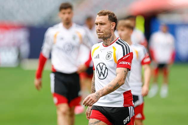 Germany prepares for a friendly match against USA Germany s David Raum attends a training session at Soldier Field in Chicago, Illinois, USA, 05 June 2026. The United States and Germany will play their International Friendly, Länderspiel, Nationalmannschaft soccer match on 06 June. CHICAGO ILLINOIS USA  Copyright: xKAMILxKRZACZYNSKIx