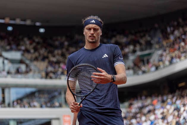 2026 French Open - Day Thirteen Alexander Zverev competes during the match at the Roland Garros Grand Slam Tournament on June 5, 2026, in Paris, France. Paris France  Copyright: xRobertxSzaniszlox originalFilename:szaniszlo-notitle260605_npql5.jpg