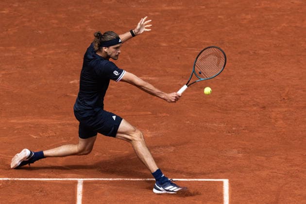 2026 French Open - Day Thirteen Alexander Zverev competes in his men s singles semifinal match against Jakub Mensik on day 13 of the French Open tennis tournament at Court Philippe Chatrier in the Roland-Garros Complex, Paris, France. Paris France  Copyright: xIbrahimxEzzatx originalFilename:ezzat-notitle260605_npJdZ.jpg