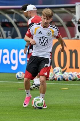 Ahead of FIFA World Cup, WM, Weltmeisterschaft, Fussball 2026 CHICAGO, IL - JUNE 05: Players of Germany run during a training session at Soldier Field on June 05, 2026 in Chicago, Illinois. Germany will face United States in an International Friendly, Länderspiel, Nationalmannschaft match on June 6 as a final warm-up game ahead of the FIFA World Cup 2026. Jacek Boczarski Anadolu Illinois United States. Editorial use only. Please get in touch for any other usage.  Copyright: x2026xAnadoluxJacekxBoczarskix