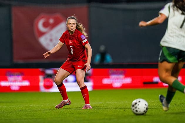 Turkey v Norhern Ireland - FIFA Women s World Cup 2027 Qualifier Melike Pekel of Turkey is in action during the 2027 FIFA Women s World Cup Qualifier between Turkey and Northern Ireland at Pendik Stadium on June 5, 2026, in Istanbul, Turkey. Istanbul Istanbul Turkey  Copyright: xYagizxGurtugx originalFilename:gurtug-turkiyev260605_npj8m.jpg