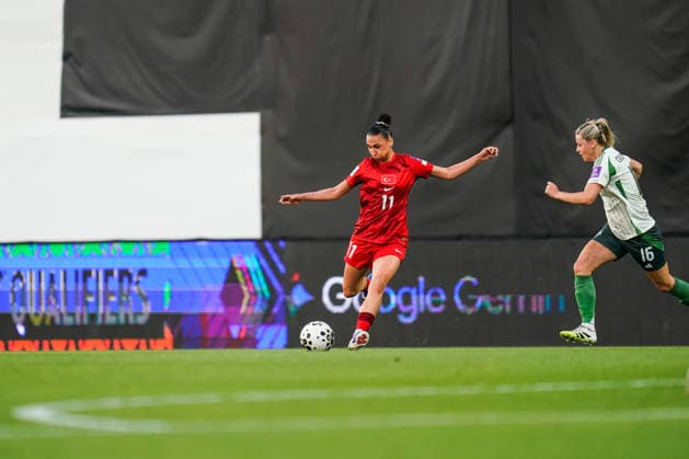 Turkey v Norhern Ireland - FIFA Women s World Cup 2027 Qualifier Miray Cin of Turkey is in action during the 2027 FIFA Women s World Cup Qualifier between Turkey and Northern Ireland at Pendik Stadium on June 5, 2026, in Istanbul, Turkey. Istanbul Istanbul Turkey  Copyright: xYagizxGurtugx originalFilename:gurtug-turkiyev260605_nprIT.jpg