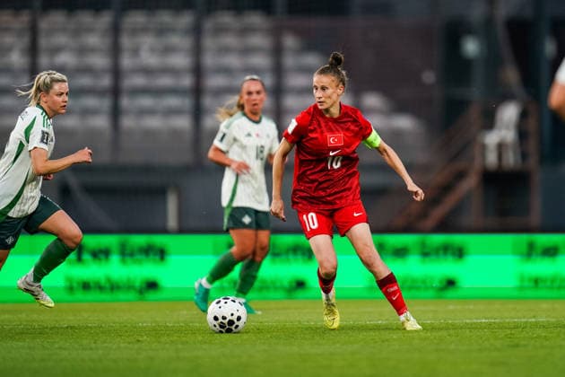 Turkey v Norhern Ireland - FIFA Women s World Cup 2027 Qualifier Ebru Topcu of Turkey is in action during the 2027 FIFA Women s World Cup Qualifier between Turkey and Northern Ireland at Pendik Stadium on June 5, 2026, in Istanbul, Turkey. Istanbul Istanbul Turkey  Copyright: xYagizxGurtugx originalFilename:gurtug-turkiyev260605_npfW0.jpg