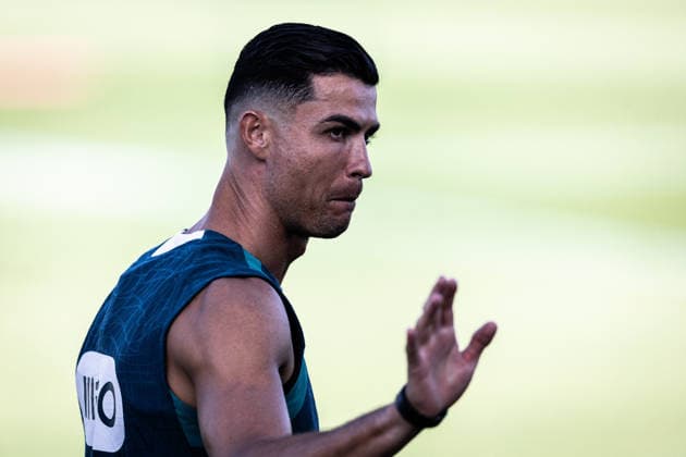 Portugal v Chile - FIFA World Cup, WM, Weltmeisterschaft, Fussball 2026 International Friendly, Länderspiel, Nationalmannschaft Cristiano Ronaldo of Portugal is silhouetted during a training session ahead of the FIFA World Cup 2026 international friendly match between Portugal and Chile at Estadio Nacional do Jamor in Oeiras on June 6, 2026. Lisbon Oeiras Portugal  Copyright: xRodrigoxMoreira NurPhotox originalFilename:moreira-portugal260605_np6x6.jpg