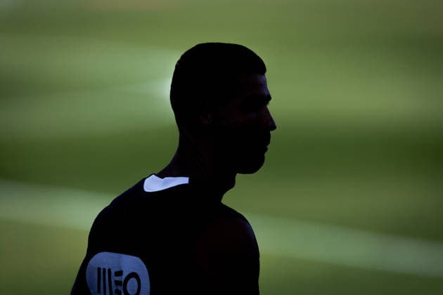 Portugal v Chile - FIFA World Cup, WM, Weltmeisterschaft, Fussball 2026 International Friendly, Länderspiel, Nationalmannschaft Cristiano Ronaldo of Portugal is silhouetted during a training session ahead of the FIFA World Cup 2026 international friendly match between Portugal and Chile at Estadio Nacional do Jamor in Oeiras on June 6, 2026. Lisbon Oeiras Portugal  Copyright: xRodrigoxMoreira NurPhotox originalFilename:moreira-portugal260605_npPeC.jpg