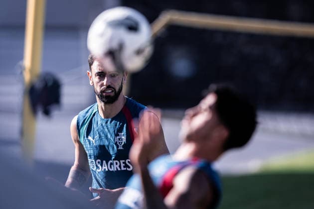 Portugal v Chile - FIFA World Cup, WM, Weltmeisterschaft, Fussball 2026 International Friendly, Länderspiel, Nationalmannschaft Bruno Fernandes of Portugal participates in a training session ahead of the FIFA World Cup 2026 international friendly match between Portugal and Chile at Estadio Nacional do Jamor in Oeiras, Portugal, on June 6, 2026. Lisbon Oeiras Portugal  Copyright: xRodrigoxMoreira NurPhotox originalFilename:moreira-portugal260605_npDHA.jpg