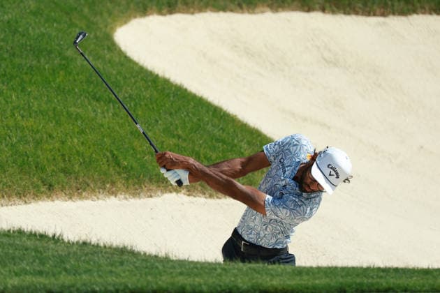 The Memorial Tournament DUBLIN, OHIO - JUNE 05: Akshay Bhatia of United States hits out of the bunker toward the 17th green during the second round of The Memorial Tournament presented by Workday at Muirfield Village Golf Club in Dublin, Ohio, USA on Friday, June 5, 2026. Dublin Ohio United States  Copyright: xJorgexLemusx originalFilename:lemus-thememor260605_npjUJ.jpg