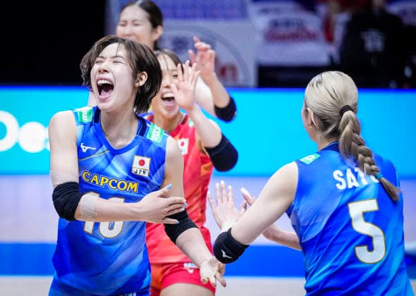 Team Japan celebrates against Team Ukraine during their womens Volleyball Nations League (VNL) match on June 5, 2026 in Quebec City, Canada. Noxthirdxpartyxsales  aflo_333390254 MathieuxBelangerx