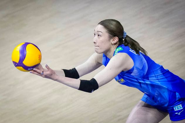 Team Japan Mayu Ishikawa serves against Team Ukraine during their womens Volleyball Nations League (VNL) match on June 5, 2026 in Quebec City, Canada. Noxthirdxpartyxsales  aflo_333390604 MathieuxBelangerx