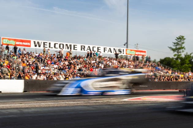 EPPING, NH - JUNE 05: Race Fans enjoying a beautiful day on Friday qualifying for the Motorsport, Herren, USA, Dragster Drag Race New England Nationals on June 05, 2026, at New England Dragway in Epping, NH. (Photo by David Hahn Icon Sportswire) AUTO: JUN 05 NHRA New England Nationals EDITORIAL USE ONLY Icon260605007