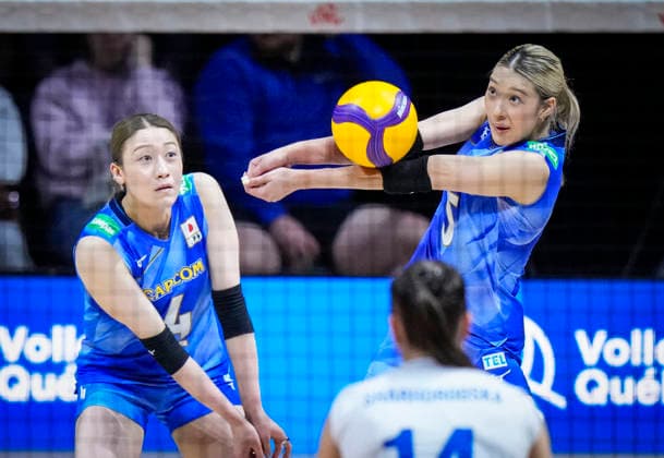 Team Japan Yoshino Sato returns a shot against Team Ukraine during their womens Volleyball Nations League (VNL) match on June 5, 2026 in Quebec City, Canada. Noxthirdxpartyxsales  aflo_333391543 MathieuxBelangerx