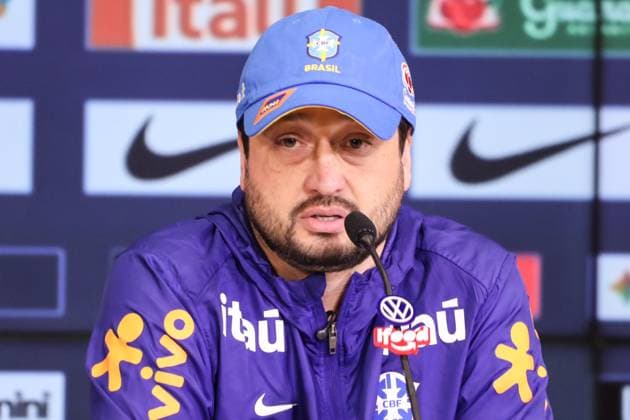Training session of the Brazilian women s national football team for the friendly match against the USA. press conference, PK, Pressekonferenz with the coach of the Brazilian women s national football team, Arthur Elias, before the friendly match against the United States, at Neo Quimica Arena, in the east zone of Sao Paulo, this Friday, June 5, 2026. Sao Paulo Sao Paulo Brasil Copyright: xMarinaxUezimax