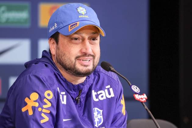 Training session of the Brazilian women s national football team for the friendly match against the USA. press conference, PK, Pressekonferenz with the coach of the Brazilian women s national football team, Arthur Elias, before the friendly match against the United States, at Neo Quimica Arena, in the east zone of Sao Paulo, this Friday, June 5, 2026. Sao Paulo Sao Paulo Brasil Copyright: xMarinaxUezimax