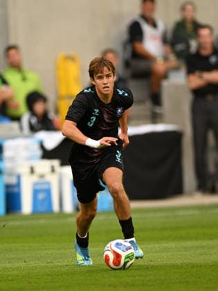 AUSTIN, TX - June 05: Puerto Rico midfielder Diego Rossi races down field during International Friendly, Länderspiel, Nationalmannschaft between Saudi Arabia and Puerto Rico on June 5, 2026 at Q2 Stadium in Austin, TX. (Photo by John Rivera Icon Sportswire) SOCCER: JUNE 05 International Friendly Saudi Arabia vs. Puerto Rico EDITORIAL USE ONLY Icon426260605007