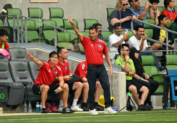 AUSTIN, TX - June 05: Puerto Rico head coach Charlie Trout yells instructions during International Friendly, Länderspiel, Nationalmannschaft between Saudi Arabia and Puerto Rico on June 5, 2026 at Q2 Stadium in Austin, TX. (Photo by John Rivera Icon Sportswire) SOCCER: JUNE 05 International Friendly Saudi Arabia vs. Puerto Rico EDITORIAL USE ONLY Icon426260605011