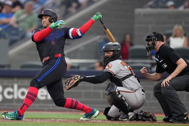 June 5, 2026, Toronto, On, CANADA: Toronto Blue Jays George Springer (4) hits a single against the Baltimore Orioles during third inning American League, MLB, Baseball Herren, USA baseball action in Toronto on Friday, June 5, 2026. Canada News - June 5, 2026 - ZUMAc35_ 20260605_zaf_c35_098 Copyright: xNathanxDenettex