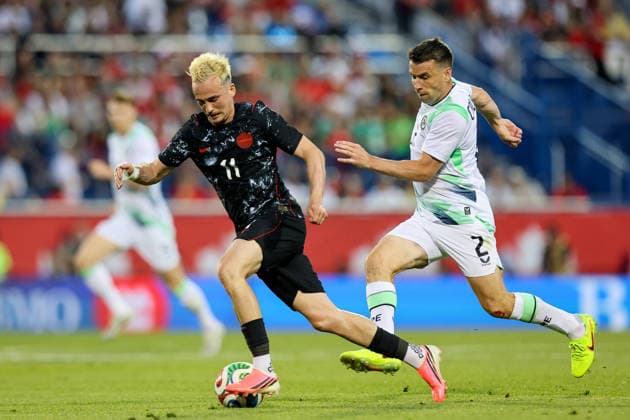 International Friendly, Länderspiel, Nationalmannschaft Stade Saputo, MontrÃ Ali Ahmed in action with Seamus Coleman 6 6 2026  Copyright: x INPHO RyanxByrnex RB1_9948