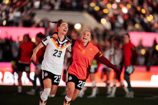 05.06.26, Women, Football, 2027 FIFA Women s World Cup qualification, Germany vs. Norway Sophia Kleinherne ( 23 - Germany) and Elisa Senß ( 20 - Germany) celebration of the win and qualification after the match Cologne RheinEnergieStadion NRW Germany