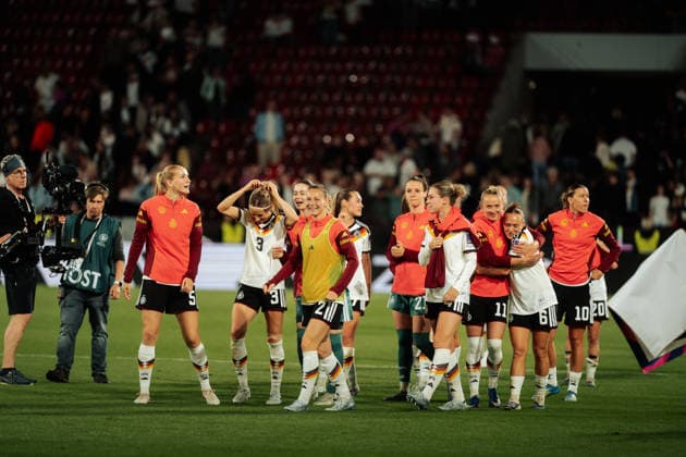 05.06.26, Women, Football, 2027 FIFA Women s World Cup qualification, Germany vs. Norway Team Germany celebration of the win and qualification after the match Cologne RheinEnergieStadion NRW Germany