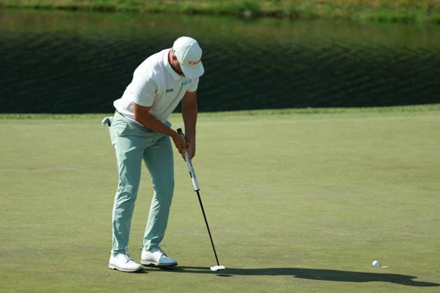 The Memorial Tournament DUBLIN, OHIO - JUNE 05: Wyndham Clark plays his putt on the 16th green during the second round of The Memorial Tournament presented by Workday at Muirfield Village Golf Club in Dublin, Ohio, USA on Friday, June 5, 2026. Dublin Ohio United States  Copyright: xJorgexLemusx originalFilename:lemus-thememor260605_npTuN.jpg