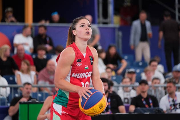 June 5, 2026, Warsaw, Masovian Voivodeship, Poland: Hungary s KLAUDIA PAPP (10) takes a free throw during a FIBA 3x3 Basketball World Cup women s last 16 game between Latvia and Hungary in Warsaw, Poland. Basketball 2026: FIBA 3x3 World Cup Women s Last 16: Hungary 17:16 Latvia  - ZUMAk204 20260605_zip_k204_025 Copyright: xRomanxKozielx