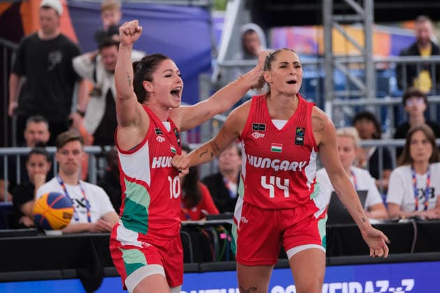 June 5, 2026, Warsaw, Masovian Voivodeship, Poland: Hungary s KLAUDIA PAPP (10) and VIVI BORONDY (44) celebrate victory at the end of a FIBA 3x3 Basketball World Cup women s last 16 game between Latvia and Hungary in Warsaw, Poland. Warsaw Poland - ZUMAk204 20260605_zip_k204_027 Copyright: xRomanxKozielx