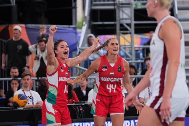 June 5, 2026, Warsaw, Masovian Voivodeship, Poland: Hungary s KLAUDIA PAPP (10) and VIVI BORONDY (44) celebrate victory at the end of a FIBA 3x3 Basketball World Cup women s last 16 game between Latvia and Hungary in Warsaw, Poland. Warsaw Poland - ZUMAk204 20260605_zip_k204_028 Copyright: xRomanxKozielx