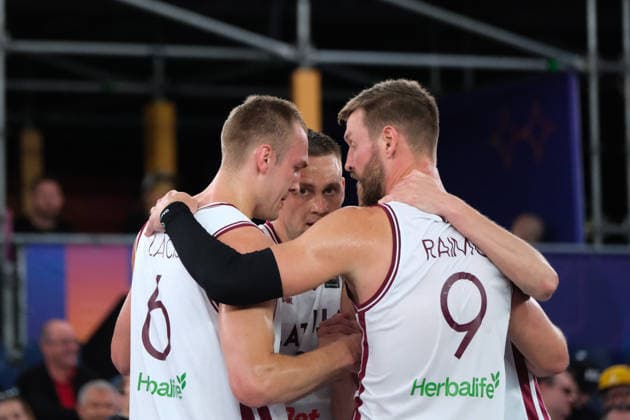 June 5, 2026, Warsaw, Masovian Voivodeship, Poland: Latvia s FRANCIS LACIS (6), NAURIS MIEZIS (1), KARLIS LASMANIS (2), and ZIGMARS RAIMO (9) celebrate victory at the end of a FIBA 3x3 Basketball World Cup men s last 16 game between Latvia and New Zealand in Warsaw, Poland. Latvia won against New Zealand to advance to the quarterfinals of the tournament. Basketball 2026: FIBA 3x3 World Cup Men s Last 16: Latvia 21:19 New Zealand  - ZUMAk204 20260605_zip_k204_067 Copyright: xRomanxKozielx