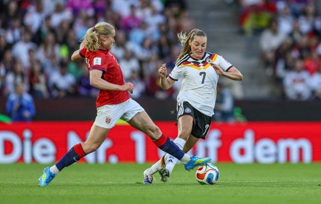 GER, Köln, Deutschland vs Norwegen, Länderspiel, Fussball, FIFA, Spielzeit 2026 2027, WM-Qualifikation, Rhein-Energie-Stadion, 5. Spieltag im Bild: Marie Müller (Deutschland Frauen 7) bei ihrem ersten Länderspiel, Debüt DFB DFL REGULATIONS PROHIBIT ANY USE OF PHOTOGRAPHS AS IMAGE SEQUENCES AND OR QUASI-VIDEO, 05.06.2026 Copyright: HMBxMedia HendrikxHamelau