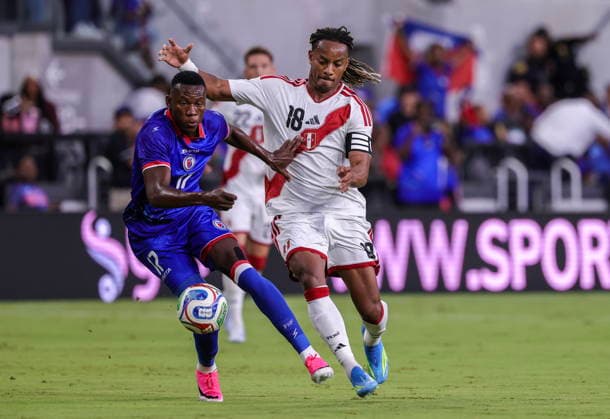 International soccer friendly - Haiti vs Peru Haiti s Danley Jean Jacques (L) in action against Peru s Andre Carrillo during the International soccer friendly between Haiti and Peru in Miami, Florida, USA, 05 June 2026. MIAMI FLORIDA United States  Copyright: xCRISTOBALxHERRERA-ULASHKEVICHx