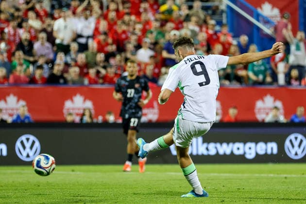Fußball, Testspiel, Kanada - Irland International Friendly, Länderspiel, Nationalmannschaft Stade Saputo, MontrÃ Mason Melia shot at goal 6 6 2026  Copyright: x INPHO RyanxByrnex RB2_9924