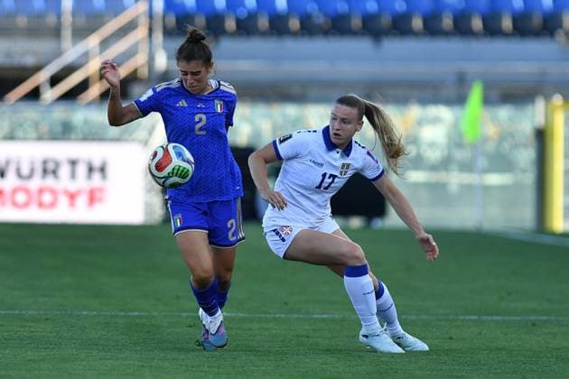 Calcio - FIFA World Cup, WM, Weltmeisterschaft, Fussball Women Photo by IPA ABACAPRESS.COM85364922 - Valentina Bergamaschi (Italy) Allegra Poljak (Serbia) during Women s European Qualifiers 2027 - Italy vs Serbia, FIFA World Cup match in Pisa, Italy, June 05 2026 Pisa Italy  Copyright: xIPAxSport ABACAx