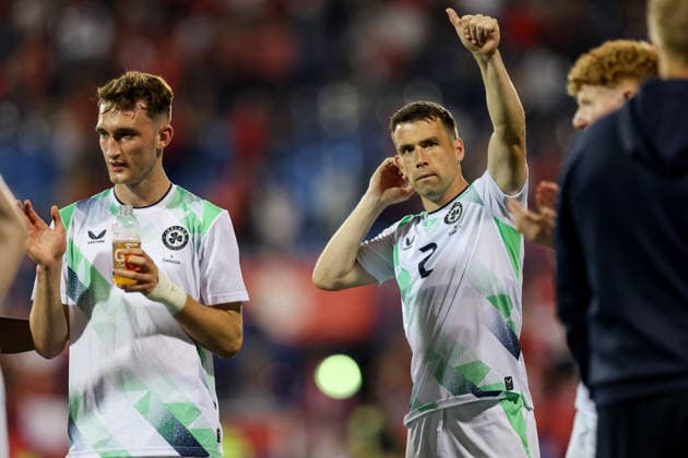 Fußball, Testspiel, Kanada - Irland International Friendly, Länderspiel, Nationalmannschaft Stade Saputo, MontrÃ Mason Melia and Seamus Coleman after the match 6 6 2026  Copyright: x INPHO RyanxByrnex RB1_2771