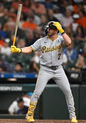 June 2, 2026, Houston, Texas, United States: Pittsburgh Pirates first baseman Spencer Horwitz (2) draws a walk in the fifth inning during an MLB, Baseball Herren, USA game against the Houston Astros on Tuesday June 2, 2026 at Daikin Park in Houston, Texas. The Pirates defeated the Astros 10-6. MLB: Pittsburgh Pirates At Houston Astros  - ZUMAw132 20260602_zap_w132_063 Copyright: xTomxWalkox
