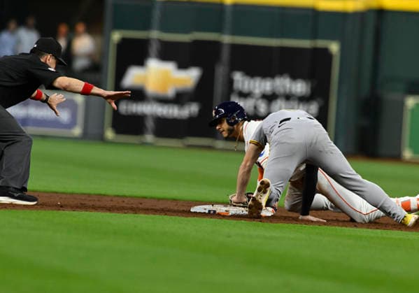 June 2, 2026, Houston, Texas, United States: Houston Astros shortstop Jeremy PeoÂ±a (3) is safe at second in the third inning during an MLB, Baseball Herren, USA game against the Pittsburgh Pirates on Tuesday June 2, 2026 at Daikin Park in Houston, Texas. The Pirates defeated the Astros 10-6. Houston United States - ZUMAw132 20260602_zap_w132_081 Copyright: xTomxWalkox