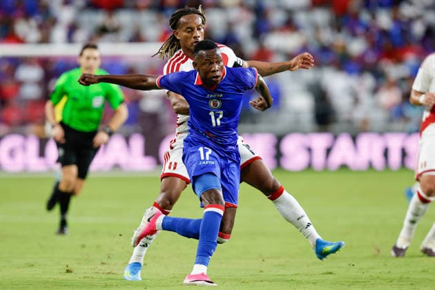 MIAMI, FL - JUNE 5: Haiti midfielder Jean Jacques Danley (17) and Peru midfielder AndrÃ Carrillo (18) battle for the ball during the International Friendly, Länderspiel, Nationalmannschaft game between Haiti and Peru at NU Stadium on June 5, 2026 in Miami,Florida.(Photo by Chris Arjoon Icon Sportswire) SOCCER: JUN 05 Haiti vs Peru EDITORIAL USE ONLY Icon2605060010011