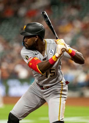 June 2, 2026, Houston, Texas, United States: Pittsburgh Pirates center fielder Oneil Cruz (15) hits a two run home run in the sixth inning during an MLB, Baseball Herren, USA game against the Houston Astros on Tuesday June 2, 2026 at Daikin Park in Houston, Texas. The Pirates defeated the Astros 10-6. Houston United States - ZUMAw132 20260602_zap_w132_126 Copyright: xTomxWalkox
